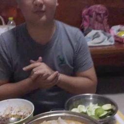 瓜哥和千爸吃夜宵视频,欢乐畅谈，美味共享